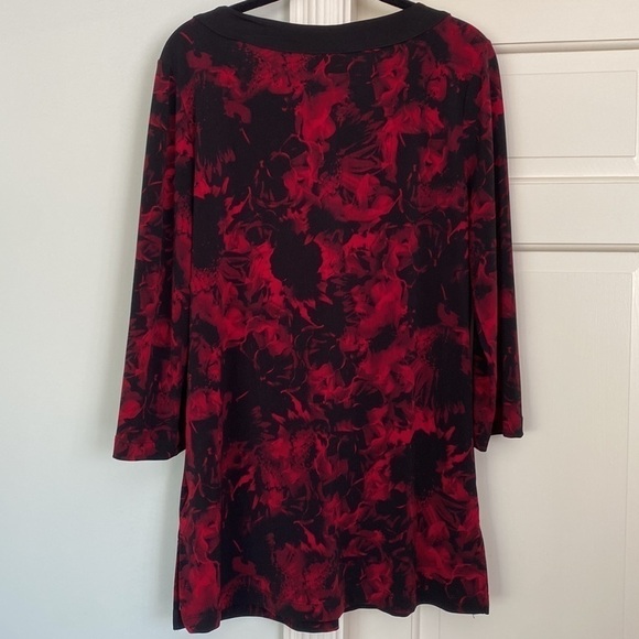 Red Flower Patterned Tunic Top Black Sequined  22” P2P 30” L Collarless Style - Picture 11 of 11